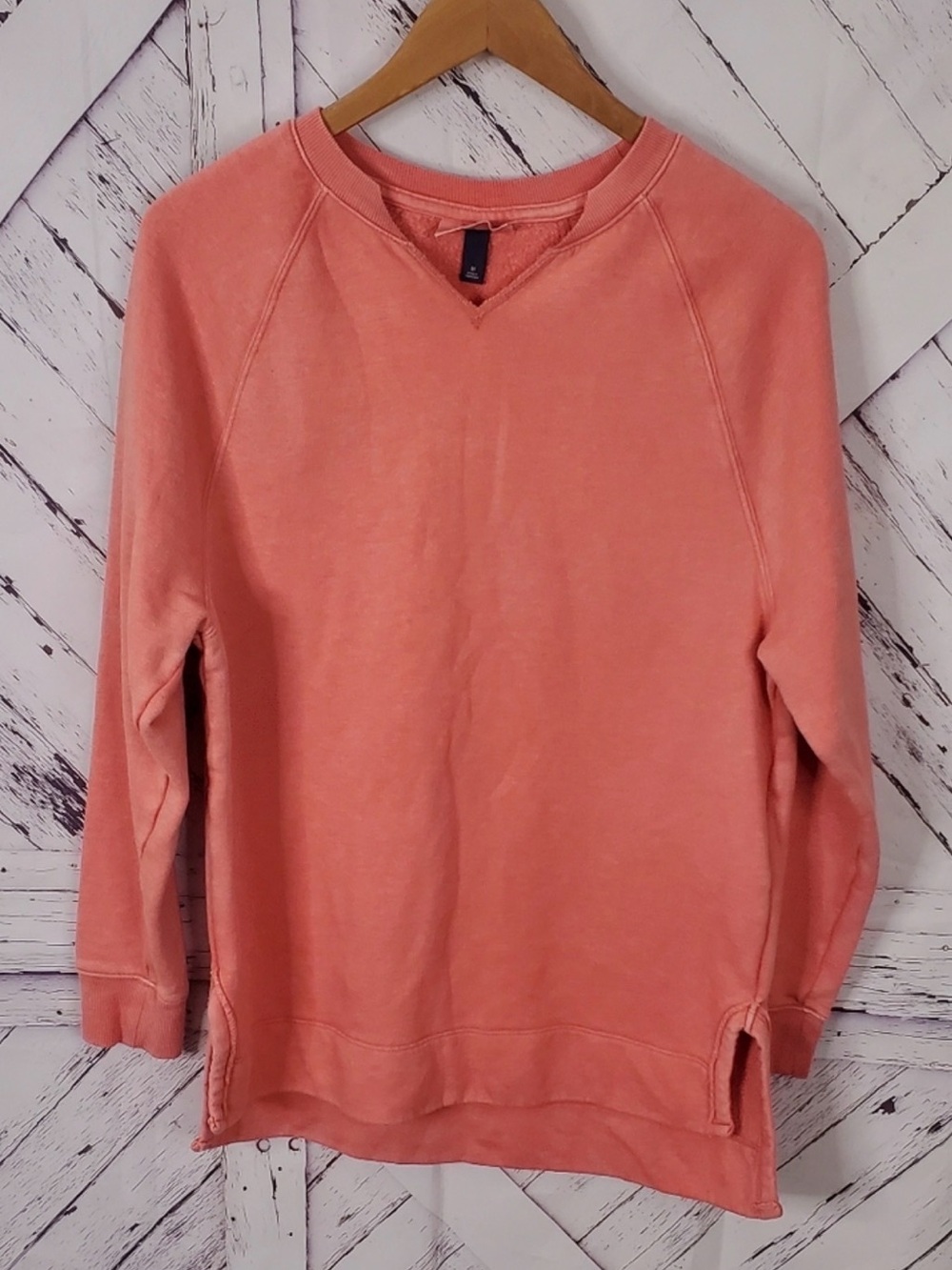 Universal Thread Coral Crewneck Sweatshirt